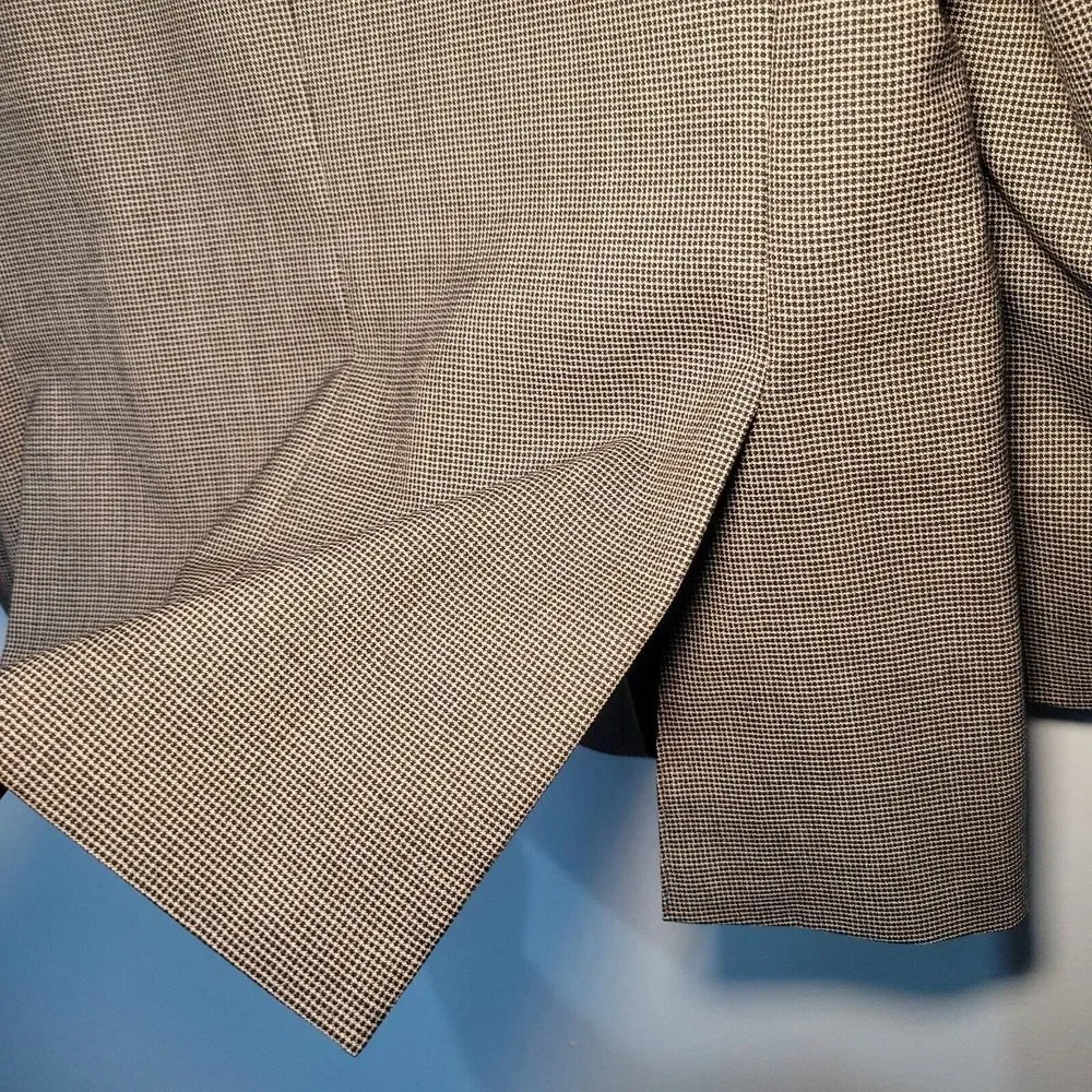 Marc Anthony Men's Jacket/Blazer Size 42R 2 Button Closure Gray‎